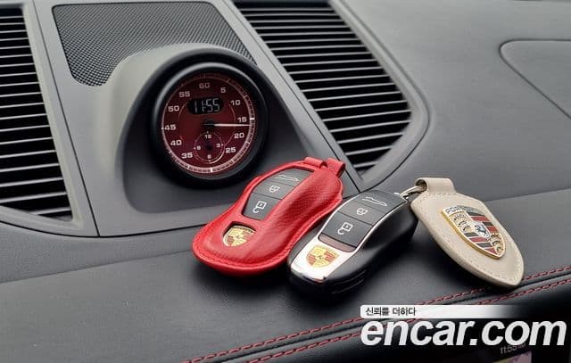 Porsche Macan 95B, 2023 16