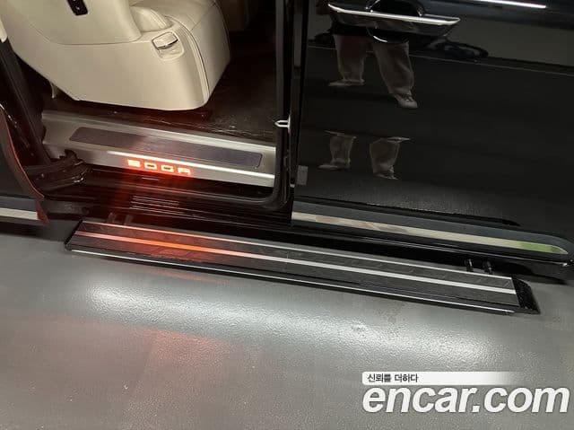 Kia Carnival 4세대 бензин 9인승 High Limousine(компания по спецнадстройкам), 2023 7