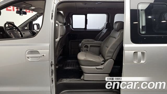 Hyundai Grand Starex CVX Luxury, 2009 11