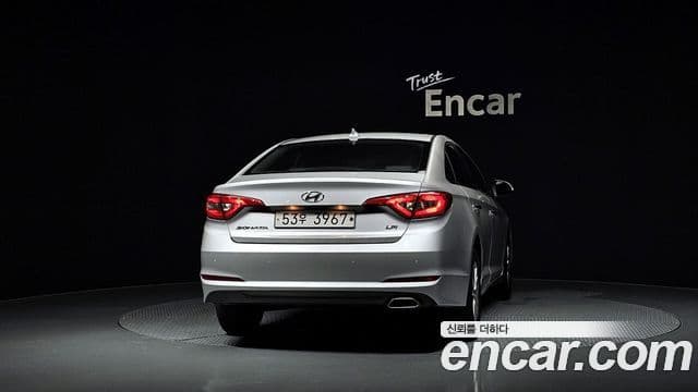 Hyundai LF Sonata Premium, 2015 4