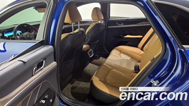 Kia K5 3세대 Signature, 2020 11