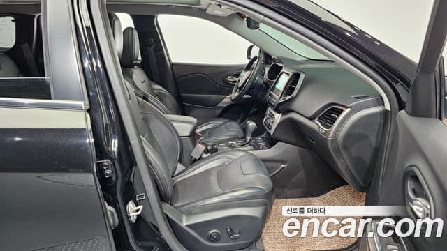 Jeep Cherokee(KL) 2.4 Longitude high AWD, 2019 11