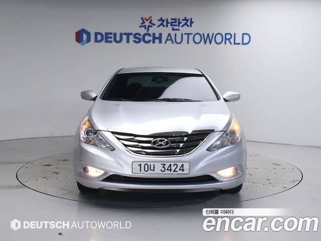 Hyundai YF Sonata Luxury, 2010 3
