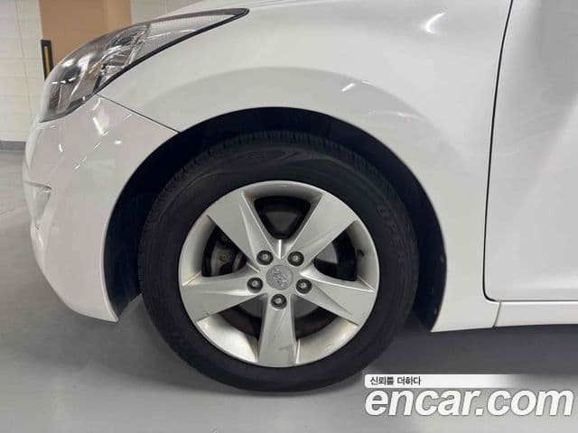 Hyundai Avante MD M16 GDI Avenue, 2013 все фото