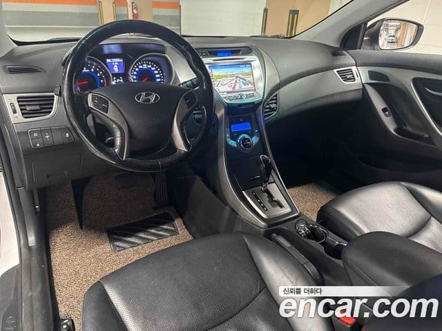 Hyundai Avante MD M16 GDI Avenue, 2013 7