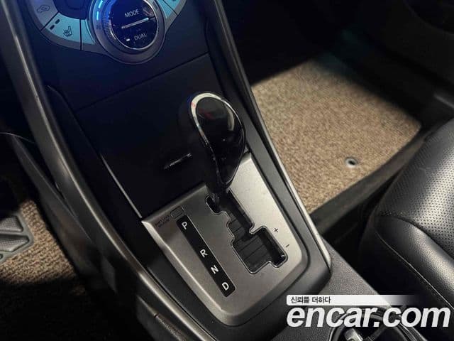 Hyundai Avante MD M16 GDI Avenue, 2013 9