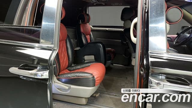 Kia Carnival R President, 2013 12