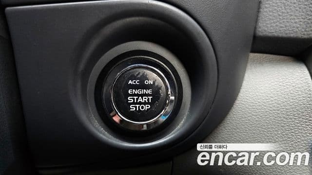 Kia Carnival R President, 2013 18