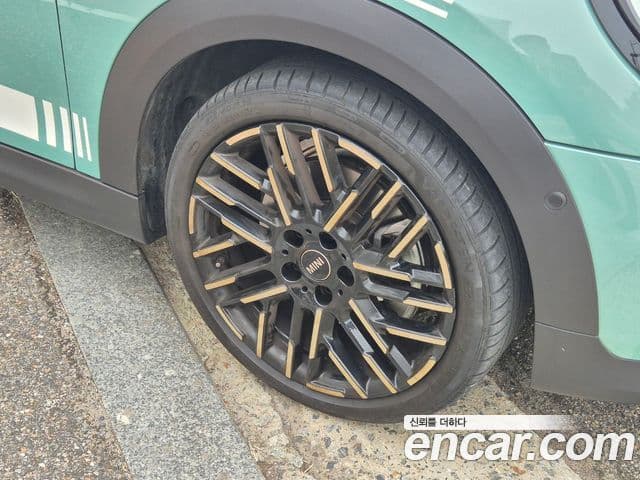 Mini Cooper S 4세대 favored, 2025 15