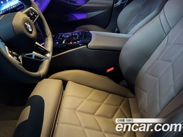 BMW 5시리즈 (G60) 520i M Sport, 2025 все фото