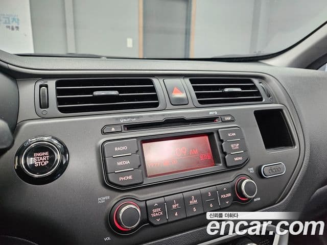 Kia All New Pride Deluxe, 2014 12