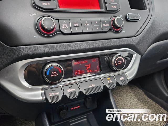 Kia All New Pride Deluxe, 2014 13