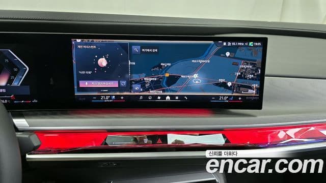 BMW 7시리즈 (G70) 740i xDrive Classic серебристый Edition, 2024 14