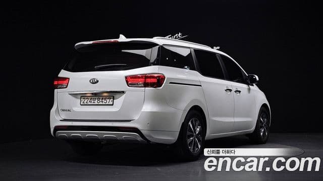 Kia All New Carnival Luxury, 2018 2