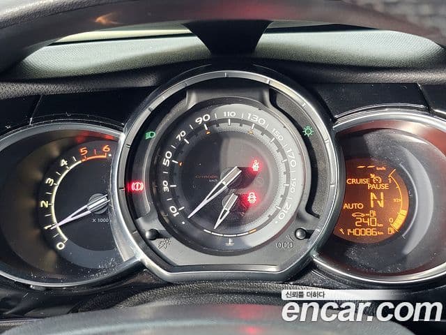 Ситроен / DS DS3 1.6 e-HDi So Chic, 2012 6