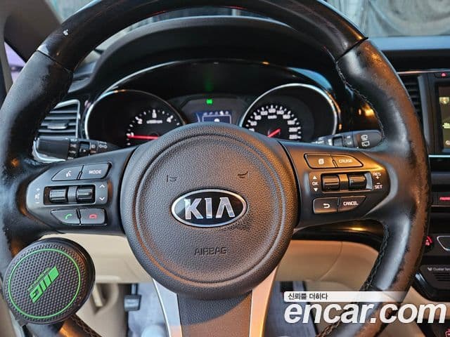 Kia All New Carnival President, 2016 9