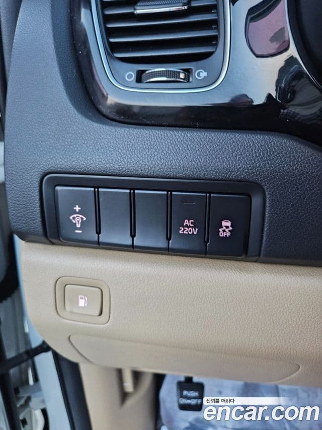 Kia All New Carnival President, 2016 16