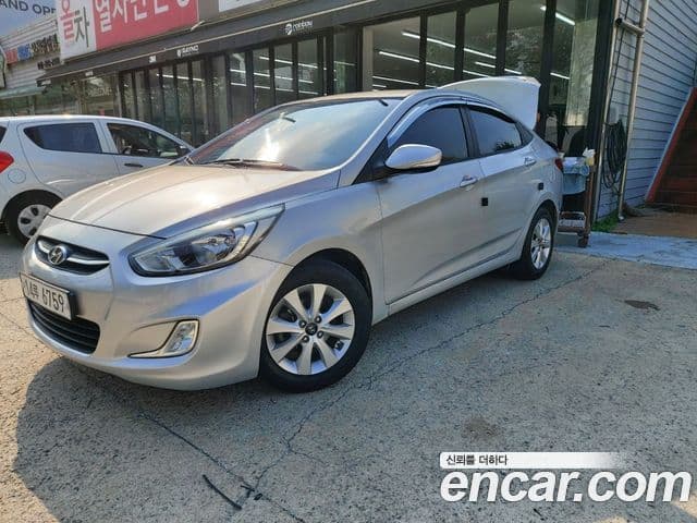 Hyundai Accent(новый кузов / новое поколение) Modern, 2015 1