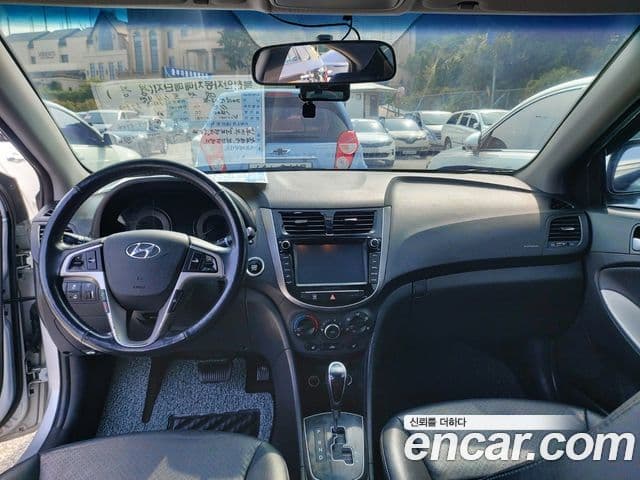 Hyundai Accent(новый кузов / новое поколение) Modern, 2015 7