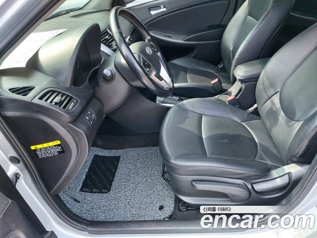 Hyundai Accent(новый кузов / новое поколение) Modern, 2015 13