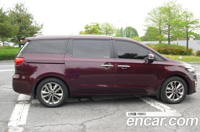 Kia All New Carnival Prestige, 2015 6
