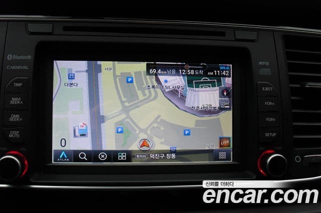 Kia All New Carnival Prestige, 2015 9