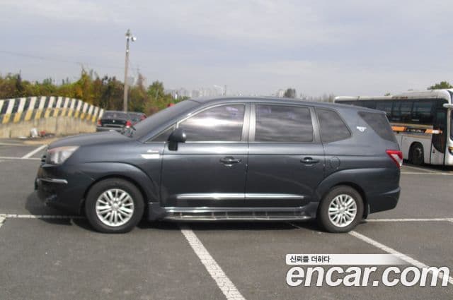 KG모빌리티(SsangYong) Korando 투리스모 4WD LT 11인승, 2015 2