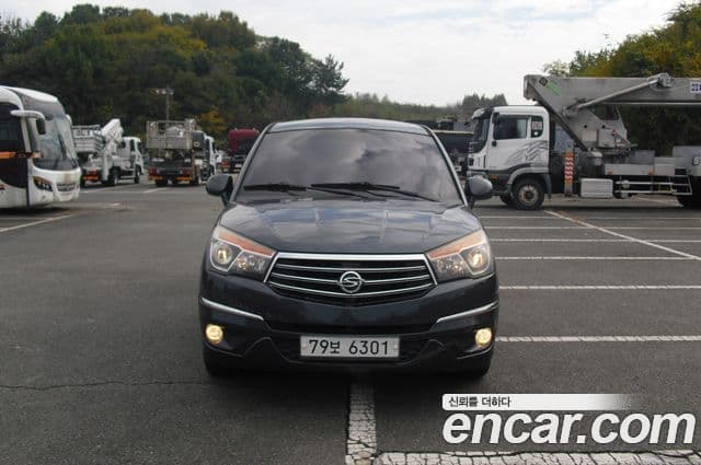 KG모빌리티(SsangYong) Korando 투리스모 4WD LT 11인승, 2015 6