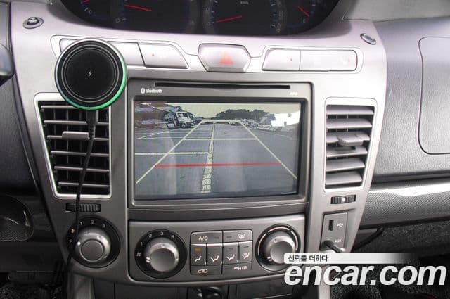 KG모빌리티(SsangYong) Korando 투리스모 4WD LT 11인승, 2015 9