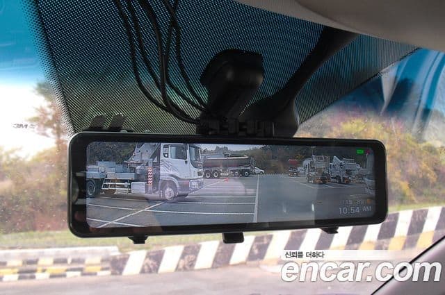 KG모빌리티(SsangYong) Korando 투리스모 4WD LT 11인승, 2015 12