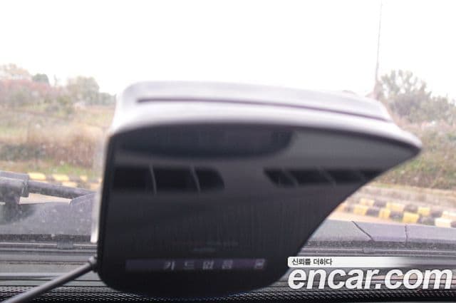 KG모빌리티(SsangYong) Korando 투리스모 4WD LT 11인승, 2015 17