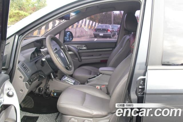 KG모빌리티(SsangYong) Korando 투리스모 4WD LT 11인승, 2015 20