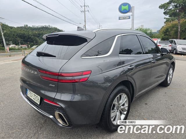 Genesis GV70, 2022 4