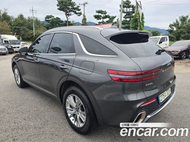 Genesis GV70, 2022 6
