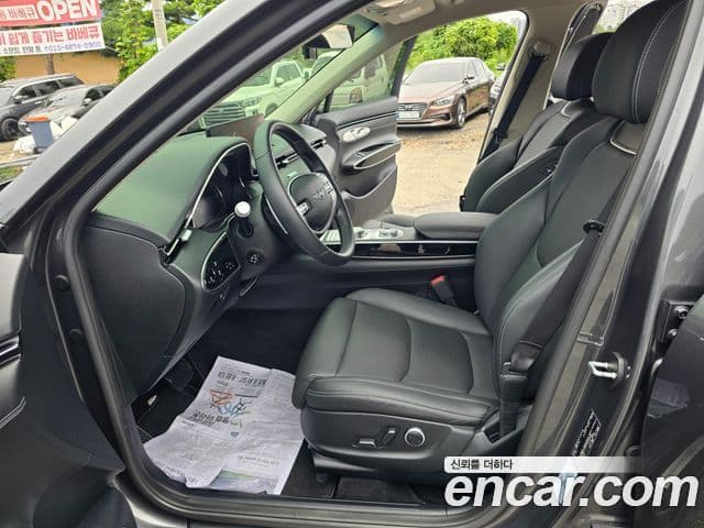 Genesis GV70, 2022 9