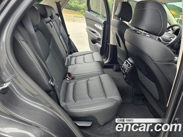 Genesis GV70, 2022 12