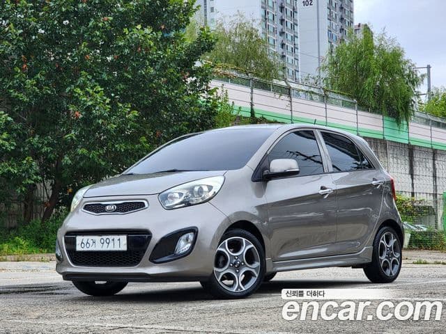 Kia All New Morning Luxury, 2013 1