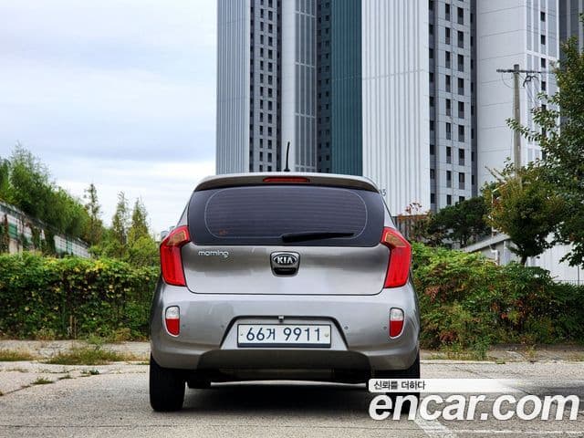 Kia All New Morning Luxury, 2013 3