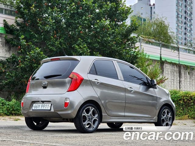 Kia All New Morning Luxury, 2013 4