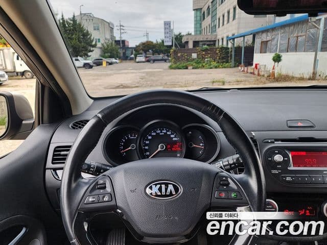 Kia All New Morning Luxury, 2013 8