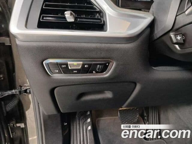 BMW X7 (G07) xDrive 40d Design Pure Excellence 7인승, 2023 8