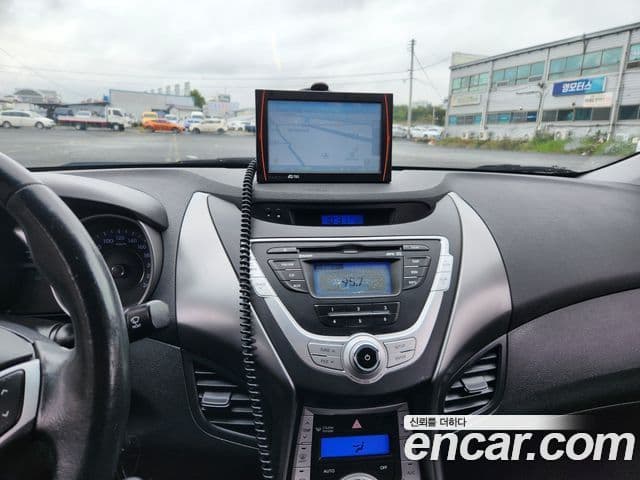 Hyundai Avante MD Luxury, 2011 11