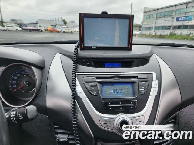 Hyundai Avante MD Luxury, 2011 14