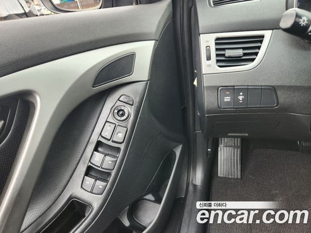 Hyundai Avante MD Luxury, 2011 15