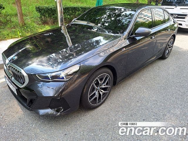 BMW 5시리즈 (G60) 520i M Sport, 2025 2