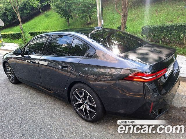 BMW 5시리즈 (G60) 520i M Sport, 2025 4