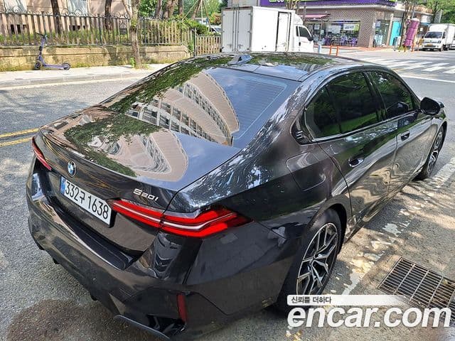 BMW 5시리즈 (G60) 520i M Sport, 2025 все фото