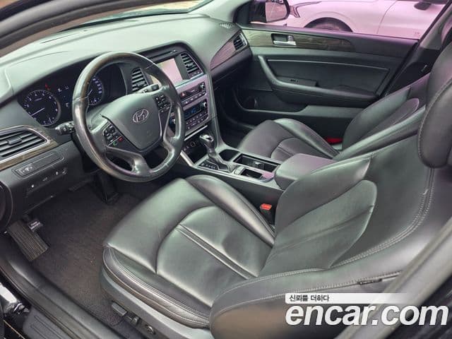 Hyundai LF Sonata 2.0 Smart, 2015 9