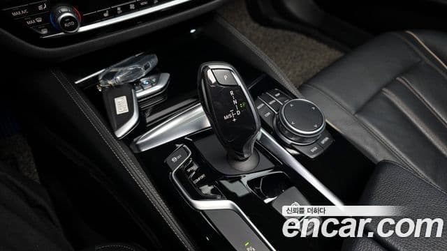 BMW 5시리즈 (G30) Luxury, 2018 9