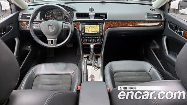 Volkswagen The / новый New Passat B7, 2012 7